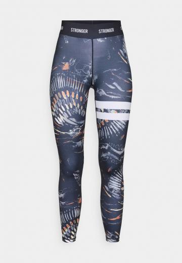 Спортивные штаны