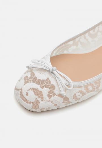 Гандбольные кроссовки