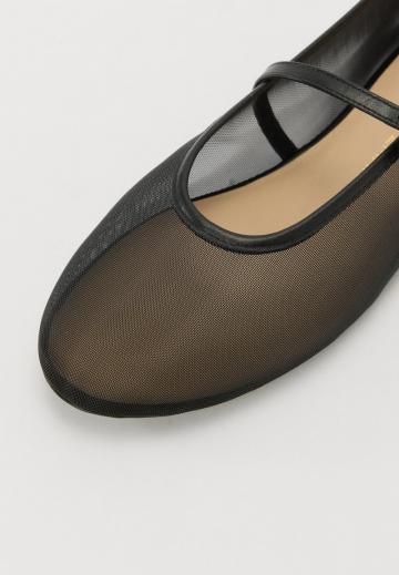 Гандбольные кроссовки