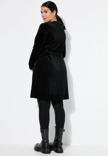 Короткое платье