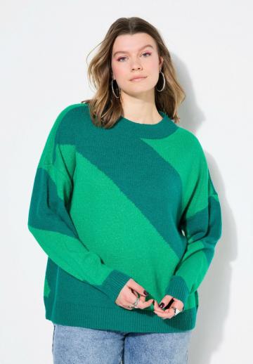 Пуловер в полоску