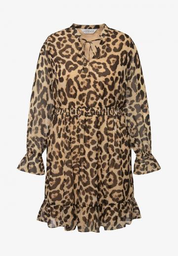 Короткое платье