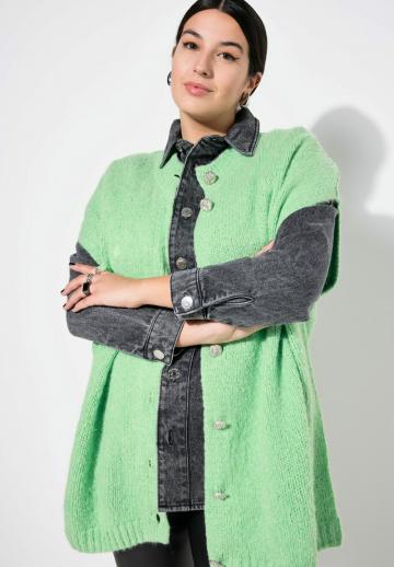 Длинный жилет