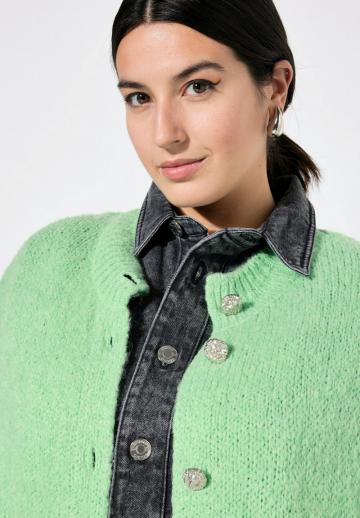 Длинный жилет