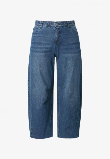 Короткие джинсы