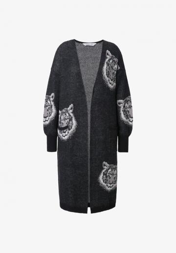 Жаккардовая вязаная кофта