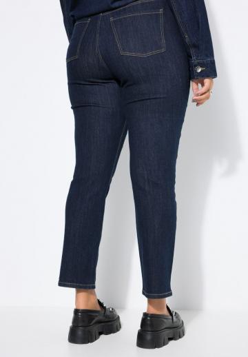 Узкие джинсы