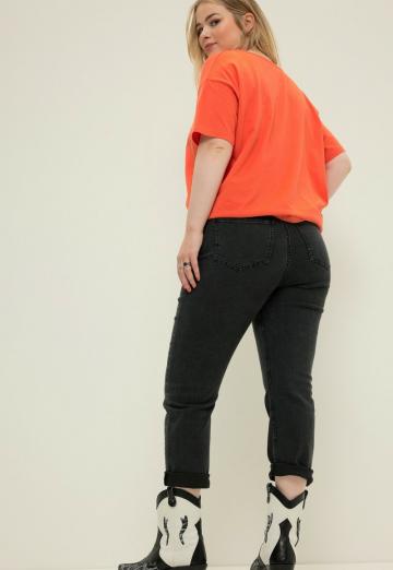 Короткие джинсы