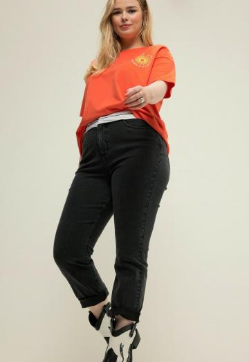 Короткие джинсы