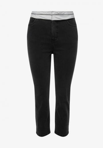 Короткие джинсы