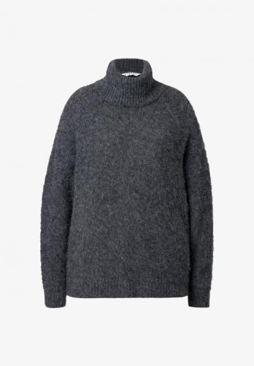 Длинный пуловер