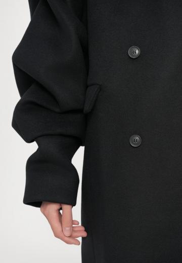 Шерстяное пальто