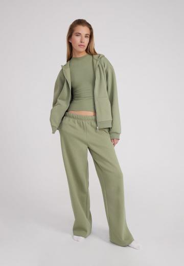 Спортивные штаны