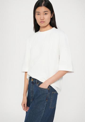 Свободные джинсы