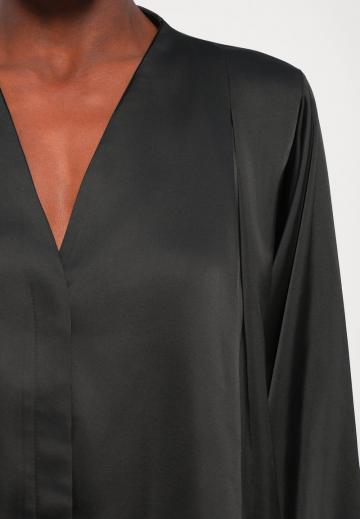 Атласная блузка
