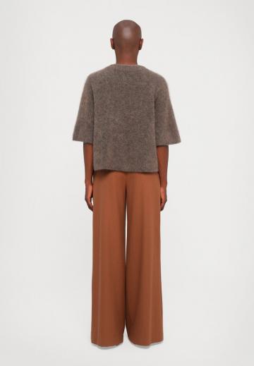 Пуловер с коротким рукавом