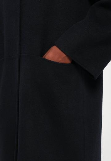 Шерстяное пальто