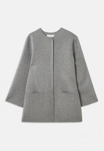 Короткое пальто