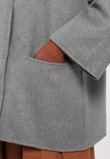 Короткое пальто