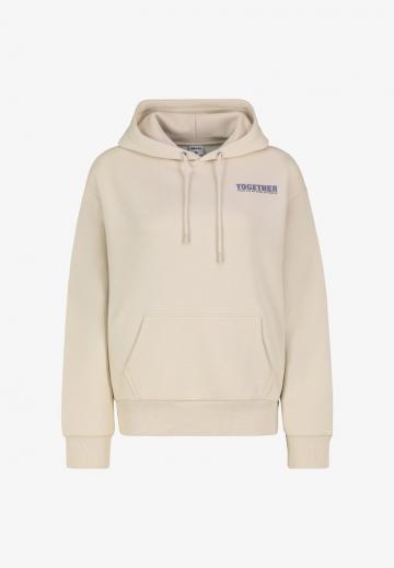 Пуловер с капюшоном