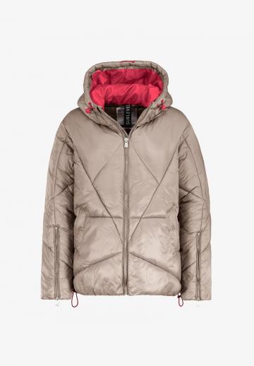 Зимняя куртка