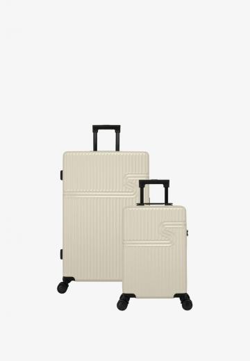 Набор чемоданов