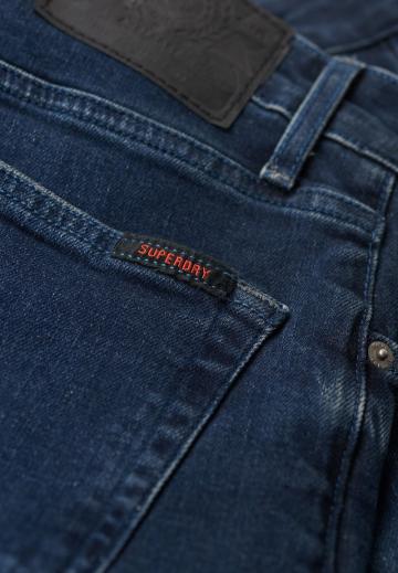 Узкие джинсы