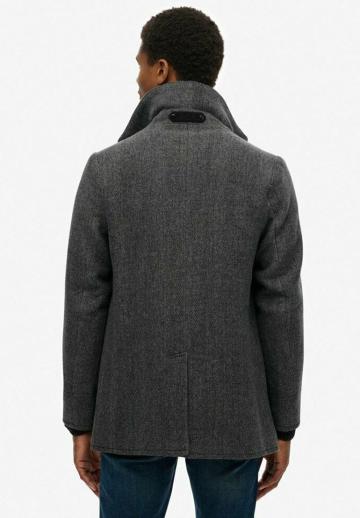 Короткое пальто