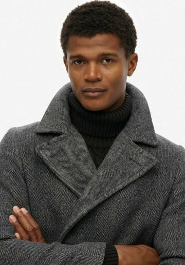 Короткое пальто