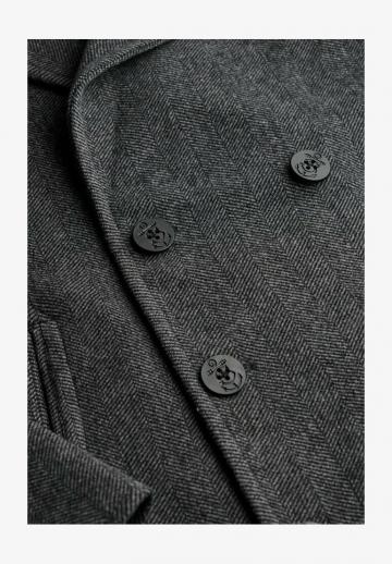 Короткое пальто