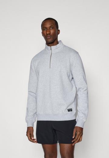 Спортивная кофта