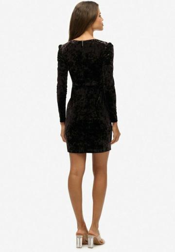 Платье футляр