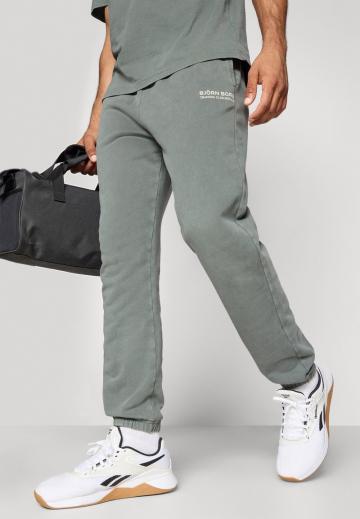 Спортивные штаны