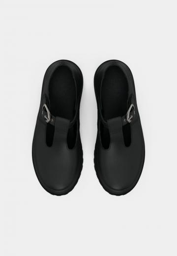 Полуботинки