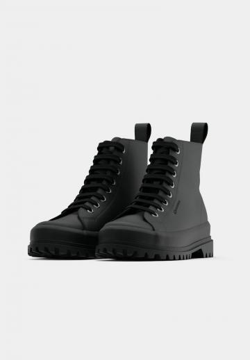 Ботинки на шнуровке