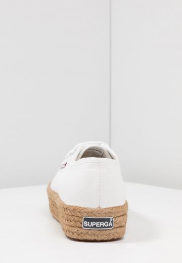 Гандбольные кроссовки