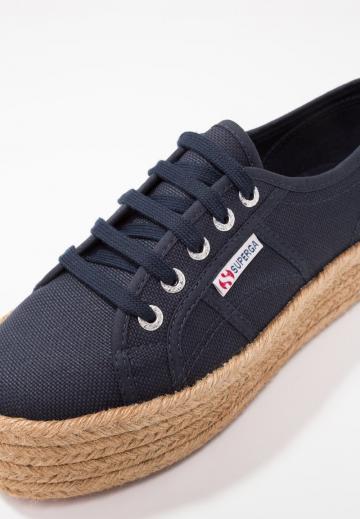 Гандбольные кроссовки