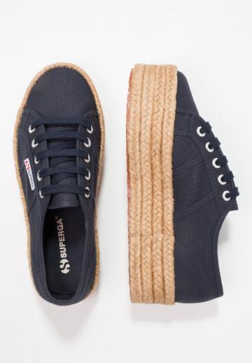 Гандбольные кроссовки