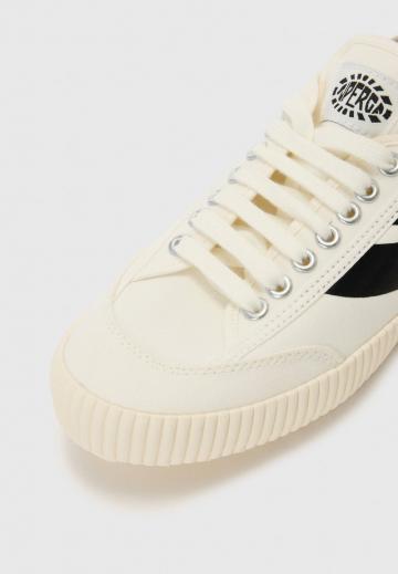 Гандбольные кроссовки