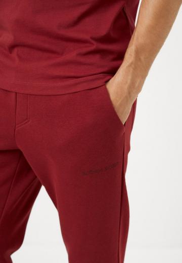 Спортивные штаны