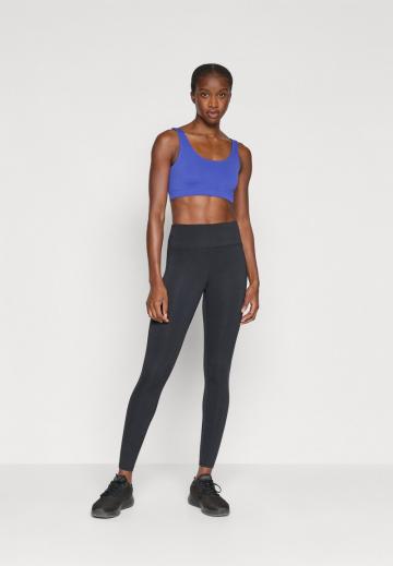 Спортивный бюстгальтер