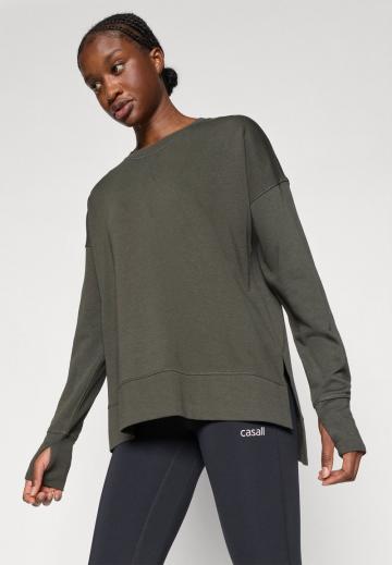 Спортивная толстовка