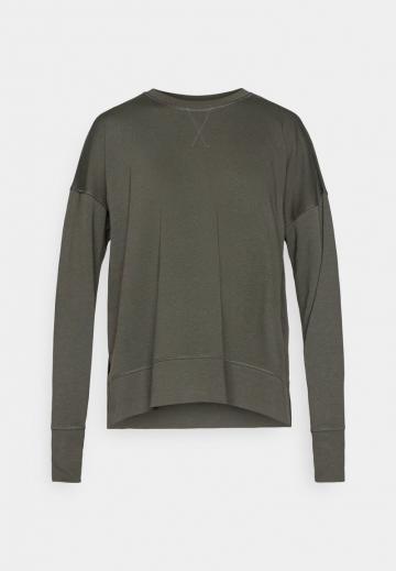 Спортивная толстовка