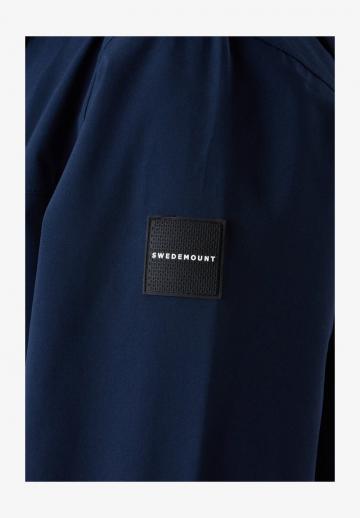 Спортивная куртка