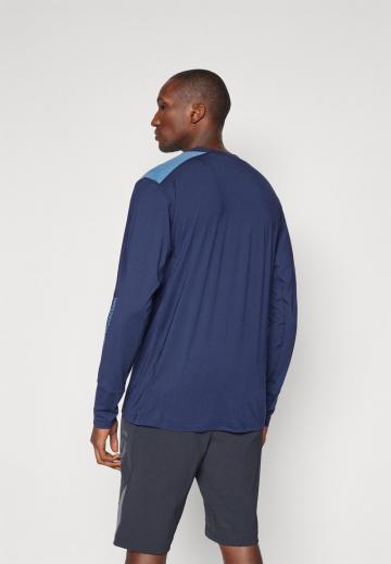 Спортивная майка