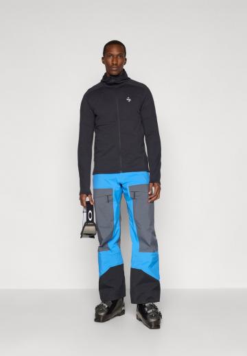 Спортивная кофта