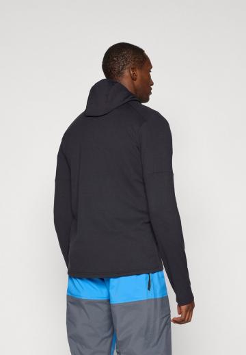 Спортивная кофта