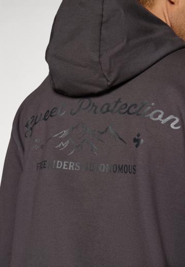 Спортивная кофта