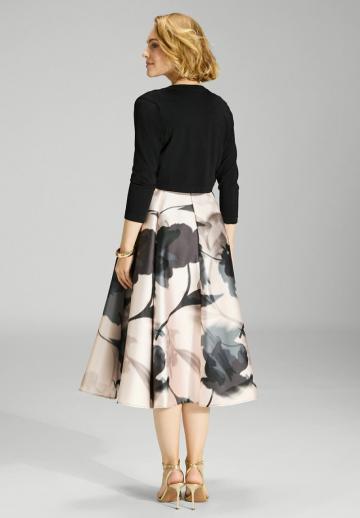 Короткий блейзер