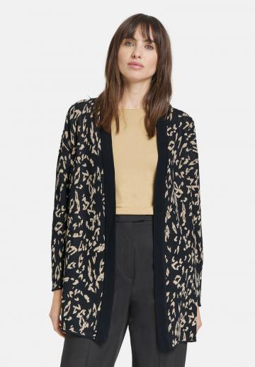Жаккардовая вязаная кофта